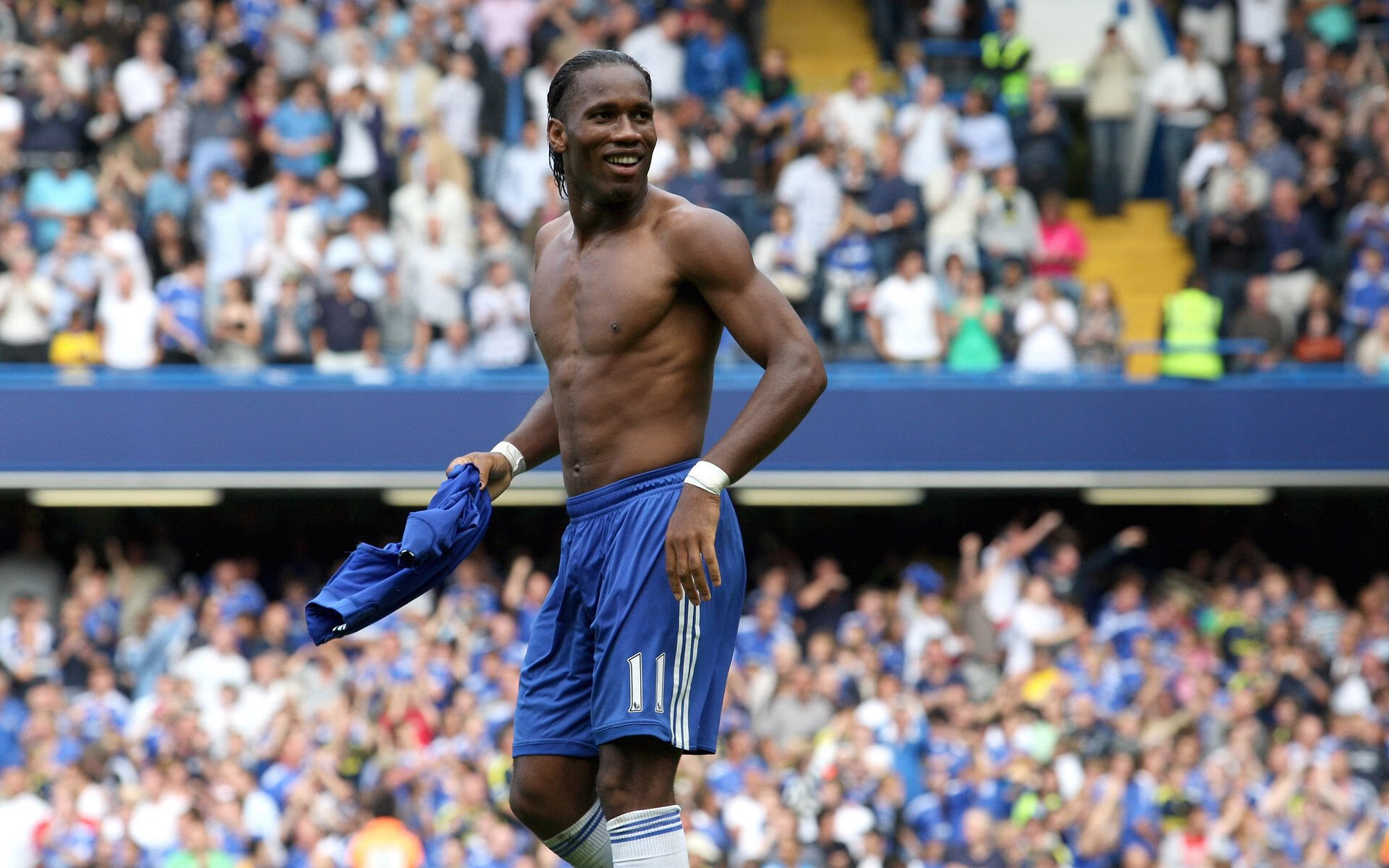 爱游戏平台-法甲“榜尾之战”：升班马逆袭成功，保级形势愈发紧张，2020法甲升班马